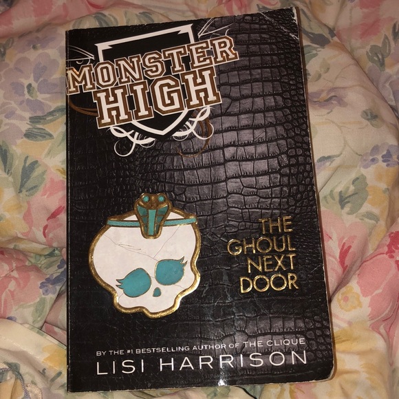 🌟5 for $20🌟monster high book - Picture 1 of 2
